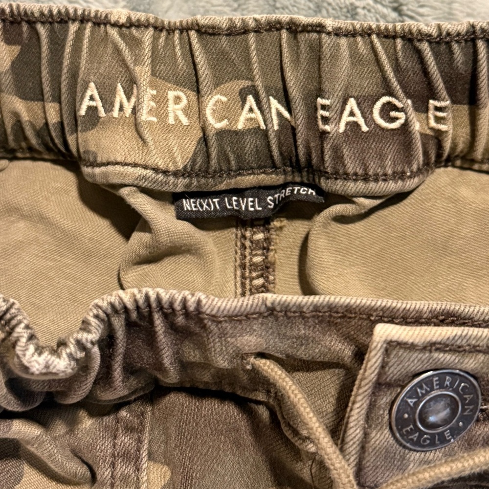LIKE NEW American Eagle Camo Stretch High-Waisted Jegging Joggers - Picture 3 of 11